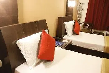 Fabhotel Shree Kanta Gurgaon 3*,  India